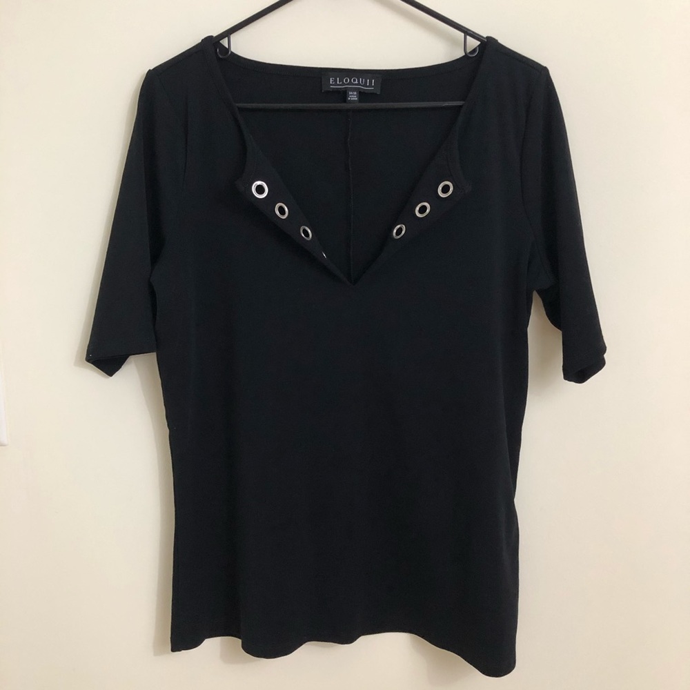 Eloquii Black Short Sleeve Pullover Top Sz 14/16.   P25